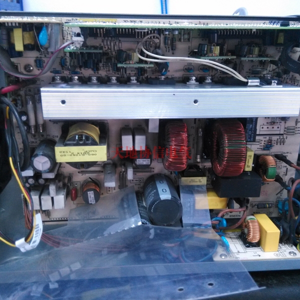C1K山特UPS电源